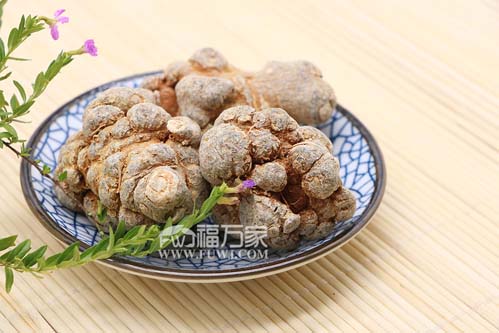 三七粉有小黑点原因